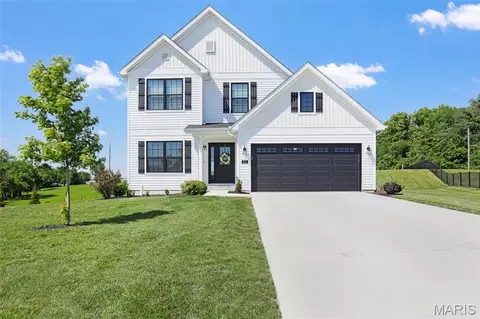 211 Grand Vista Ct, Edwardsville, IL 62025