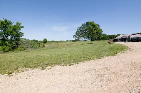 Exterior - 29828 Anthony Rd, Falcon, MO 65470 photo 9 of 13