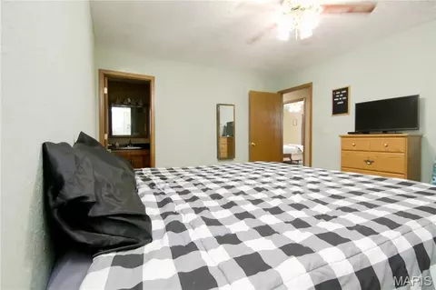 Bedroom - 29828 Anthony Rd, Falcon, MO 65470 photo 7 of 7