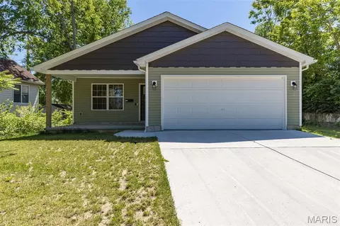 114 S 4th St, Festus, MO 63028