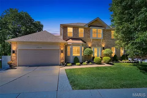 2858 Championship Blvd, Oakville, MO 63129