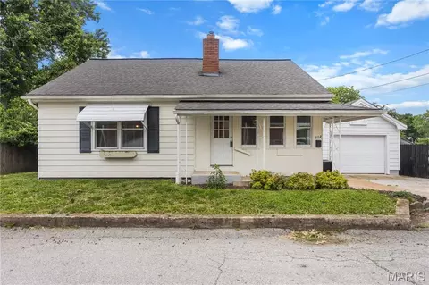 312 N 5th St #R, Festus, MO 63028