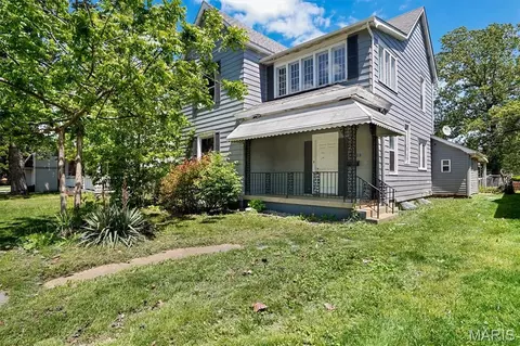 7513 W Main St, Belleville, IL 62223