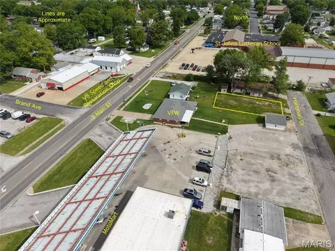 825 Hartman Dr, Red Bud, IL 62278 photo 3