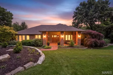 4124 Alt Rd, Eureka, MO 63025