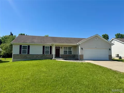 351 Gardenia Dr, Troy, MO 63379