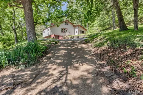 4251 Hunning Rd, High Ridge, MO 63049