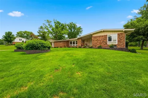 409 Mayfair Dr, Ballwin, MO 63011 photo 66