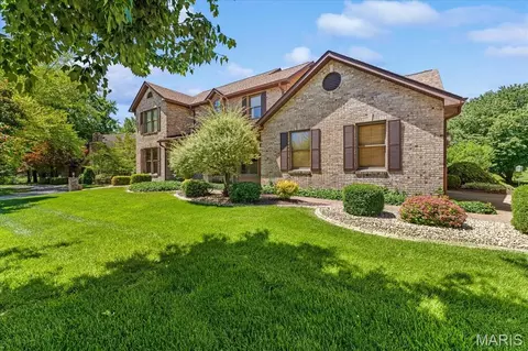 Exterior - 9 Calypso Ct, Belleville, IL 62221 photo 15 of 18
