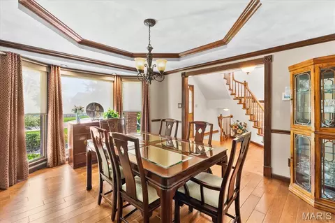 Dining - 9 Calypso Ct, Belleville, IL 62221 photo 3 of 6