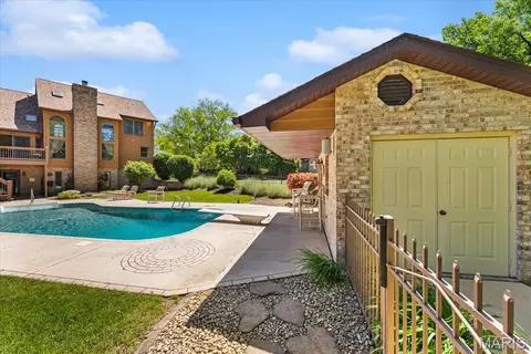 Exterior - 9 Calypso Ct, Belleville, IL 62221 photo 12 of 18