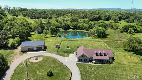 5437 Highway D, Farmington, MO 63640