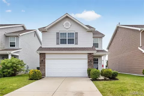 3344 Charlestowne Crossing Dr, Saint Charles, MO 63301