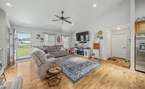 Entry Way - 12355 Weatherby Ct, Rolla, MO 65401 photo 1 of 3