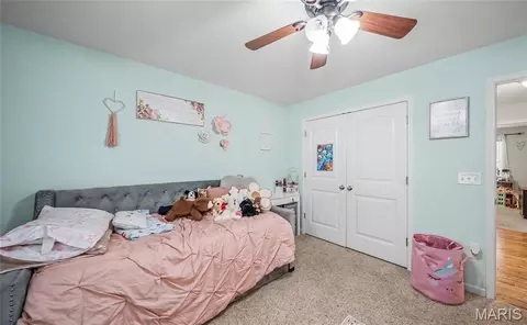 Bedroom - 12355 Weatherby Ct, Rolla, MO 65401 photo 4 of 7