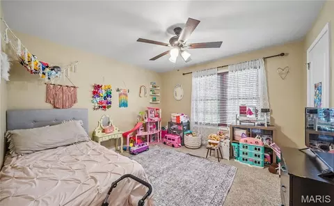 Bedroom - 12355 Weatherby Ct, Rolla, MO 65401 photo 5 of 7