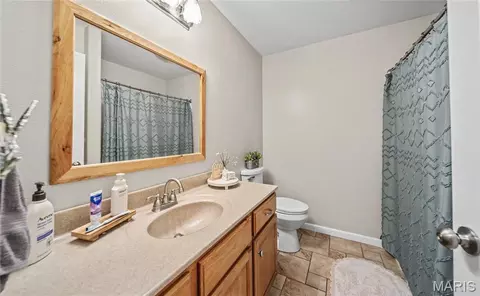 Bath - 12355 Weatherby Ct, Rolla, MO 65401 photo 2 of 3