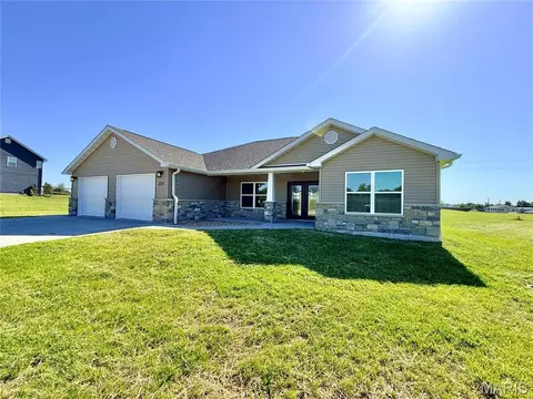 237 Sycamore Rd, Perryville, MO 63775