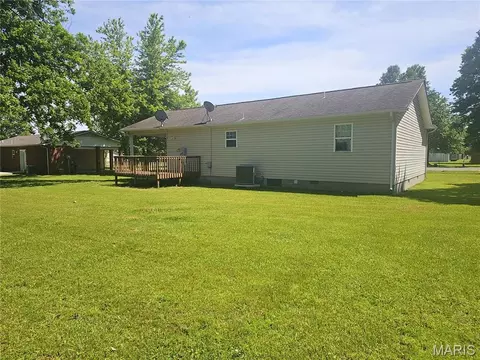 Exterior - 1603 E Stoddard St, Dexter, MO 63841 photo 2 of 3
