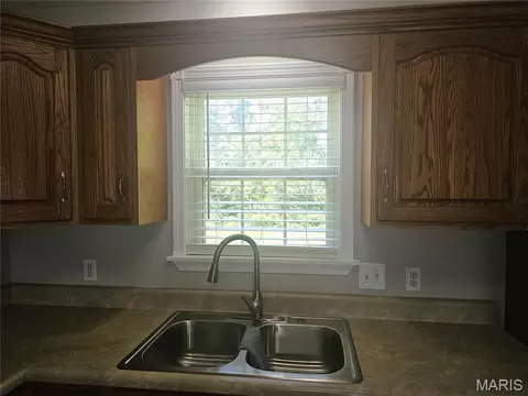Kitchen - 1603 E Stoddard St, Dexter, MO 63841 photo 2 of 2