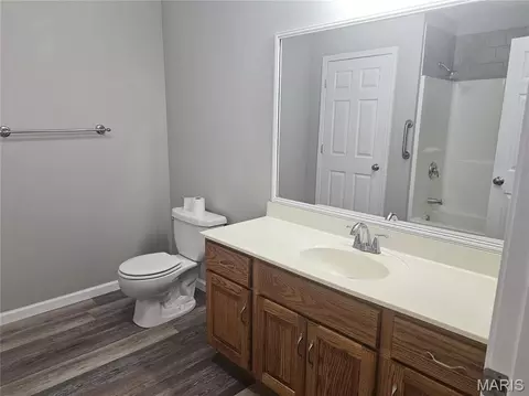 Bath - 1603 E Stoddard St, Dexter, MO 63841 photo 1 of 2