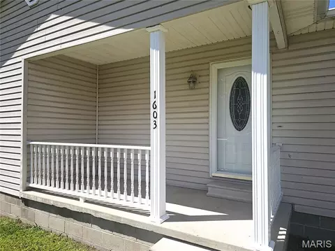 Exterior - 1603 E Stoddard St, Dexter, MO 63841 photo 1 of 3