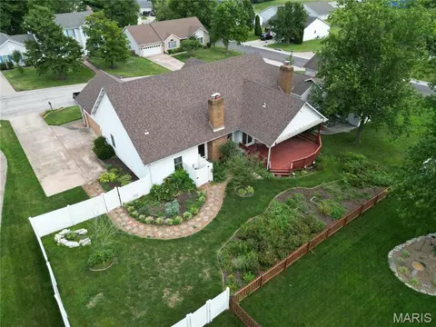 Exterior - 4 Grayson Ridge Dr, Washington, MO 63090 photo 12 of 17