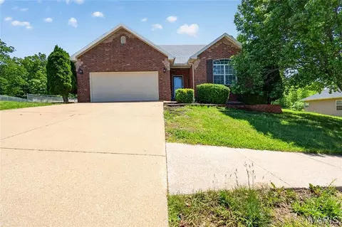 Exterior - 115 Birchtree Cir, Saint Robert, MO 65584 photo 2 of 8