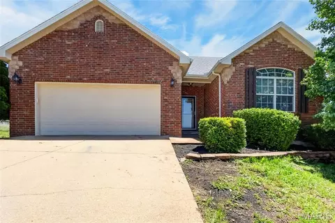 Exterior - 115 Birchtree Cir, Saint Robert, MO 65584 photo 7 of 8