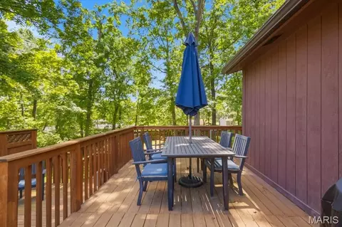 Exterior - 112 Willow Dr, Eureka, MO 63025 photo 9 of 12