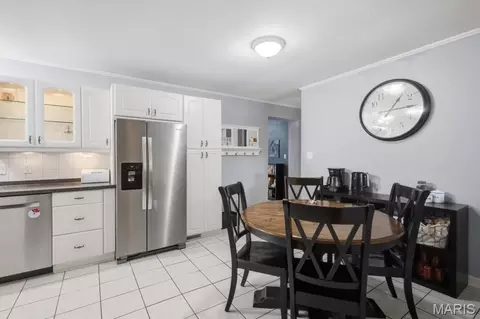 Dining - 112 Willow Dr, Eureka, MO 63025 photo 1 of 3