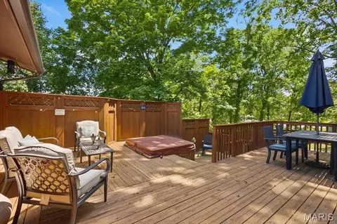 Exterior - 112 Willow Dr, Eureka, MO 63025 photo 8 of 12