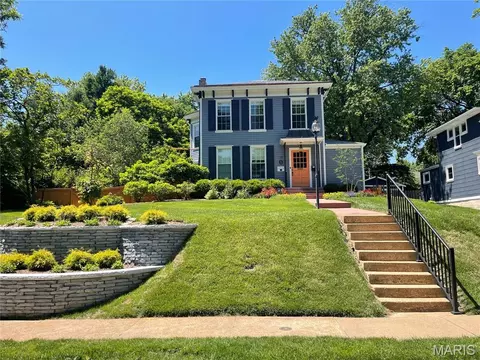 119 S Gore Ave, Saint Louis, MO 63119
