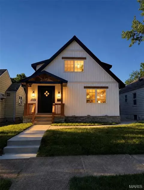 6963 Sutherland Ave, Saint Louis, MO 63109