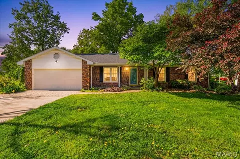 9 Rainbow, Montgomery City, MO 63361