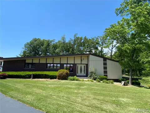 65 Northside Dr, Perryville, MO 63775