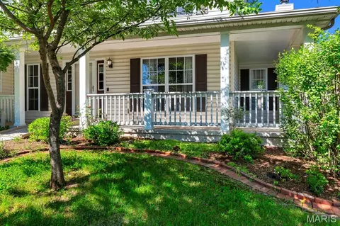 1103 Panda Ct, Wentzville, MO 63385