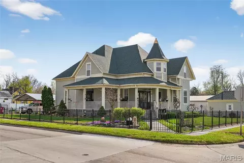 303 Dorothy St, Sikeston, MO 63801