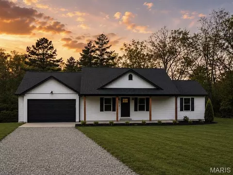 302 Chestnut View Rd, Farmington, MO 63640