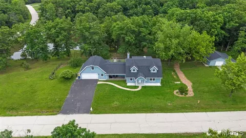 10 Briarwood Ct, Warrenton, MO 63383