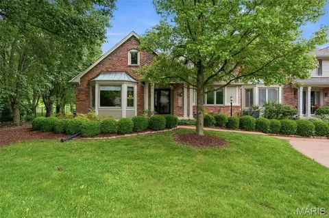 14300 Open Meadow Ct, Chesterfield, MO 63017