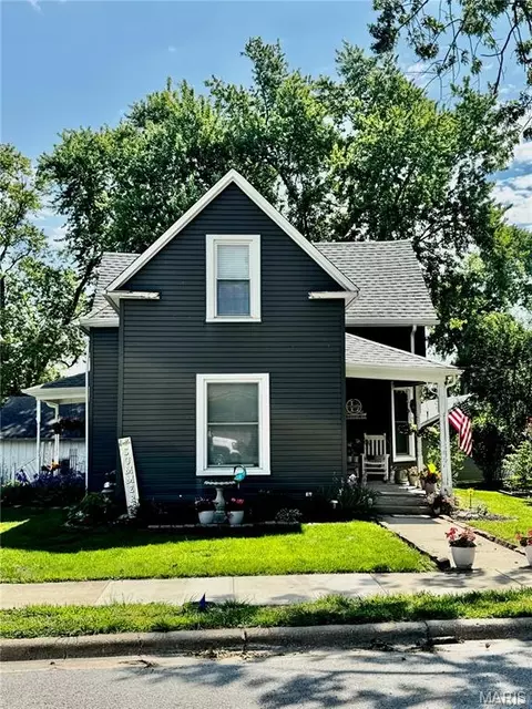 420 Eastern Ave, Greenville, IL 62246