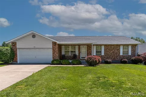 1681 Ridge Rd, Jackson, MO 63755