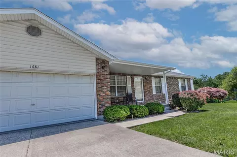 Exterior - 1681 Ridge Rd, Jackson, MO 63755 photo 2 of 3