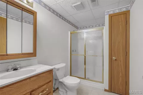 Bath - 1681 Ridge Rd, Jackson, MO 63755 photo 2 of 2
