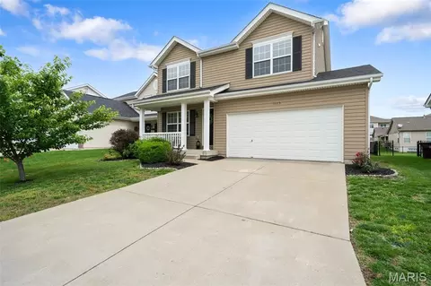1113 Centre Lake Dr, Saint Peters, MO 63376