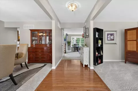 Entry Way - 1342 Oak Borough Dr, Ballwin, MO 63021 photo 1 of 2