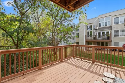 Exterior - 608 Highview Circle Dr, Ballwin, MO 63021 photo 6 of 7
