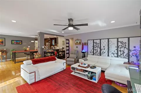 Living - 608 Highview Circle Dr, Ballwin, MO 63021 photo 3 of 4