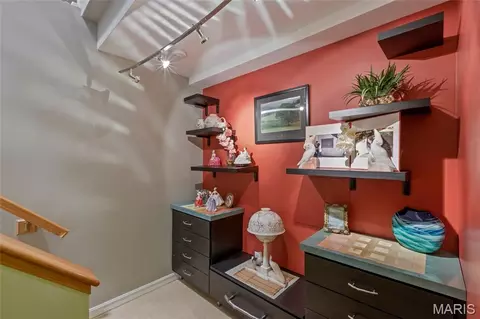 Entry Way - 608 Highview Circle Dr, Ballwin, MO 63021 photo 1 of 1